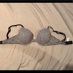 32D bra